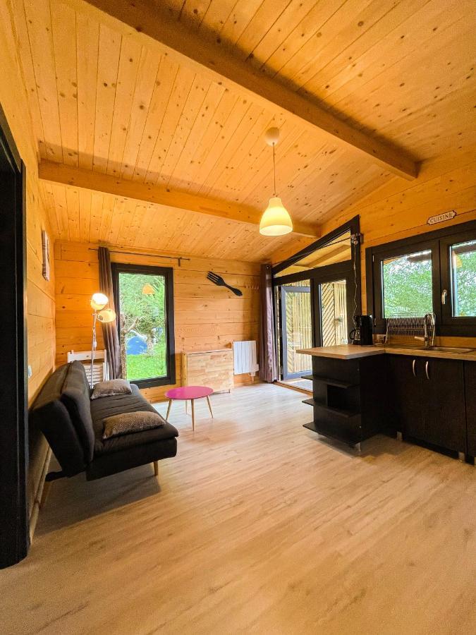 Chalet Nature Sur La Vallee De La Truyere Neuvéglise Exterior photo